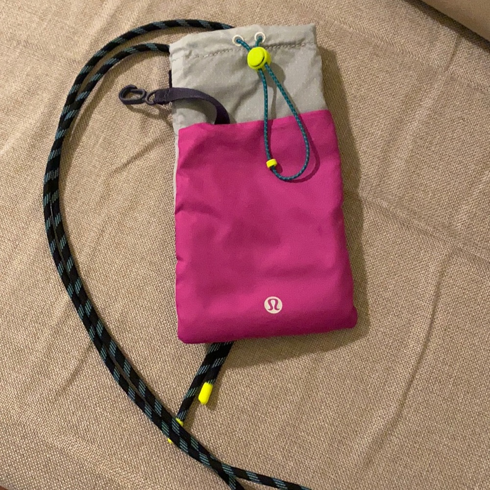 Lululemon Crossbody Pouch